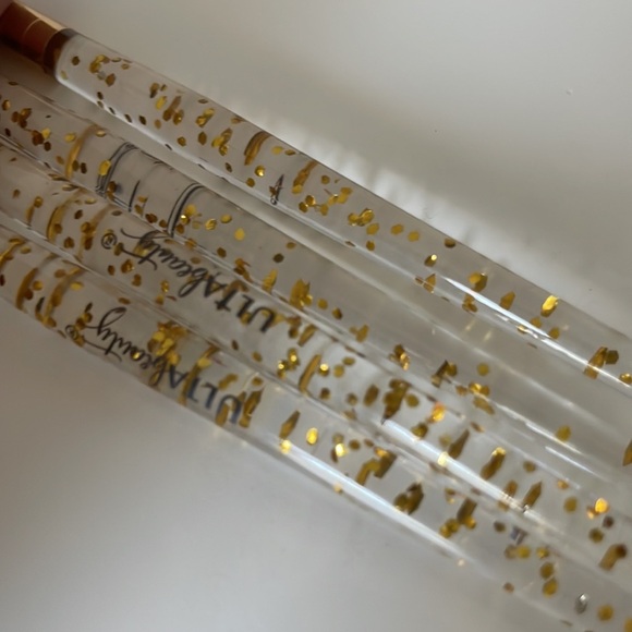 $5💃 ULTA BEAUTY Eyeshadow Brushes - Picture 2 of 3